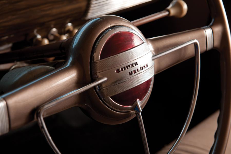 Ford Super DeLuxe Business Coupe 1941 года  (фото 4 из 37)